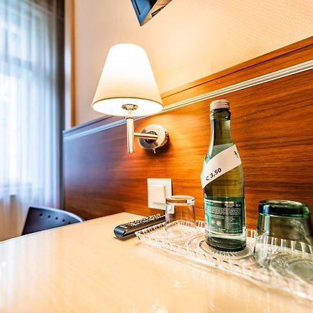 Hotel Pension Baronesse Vienna Exterior photo
