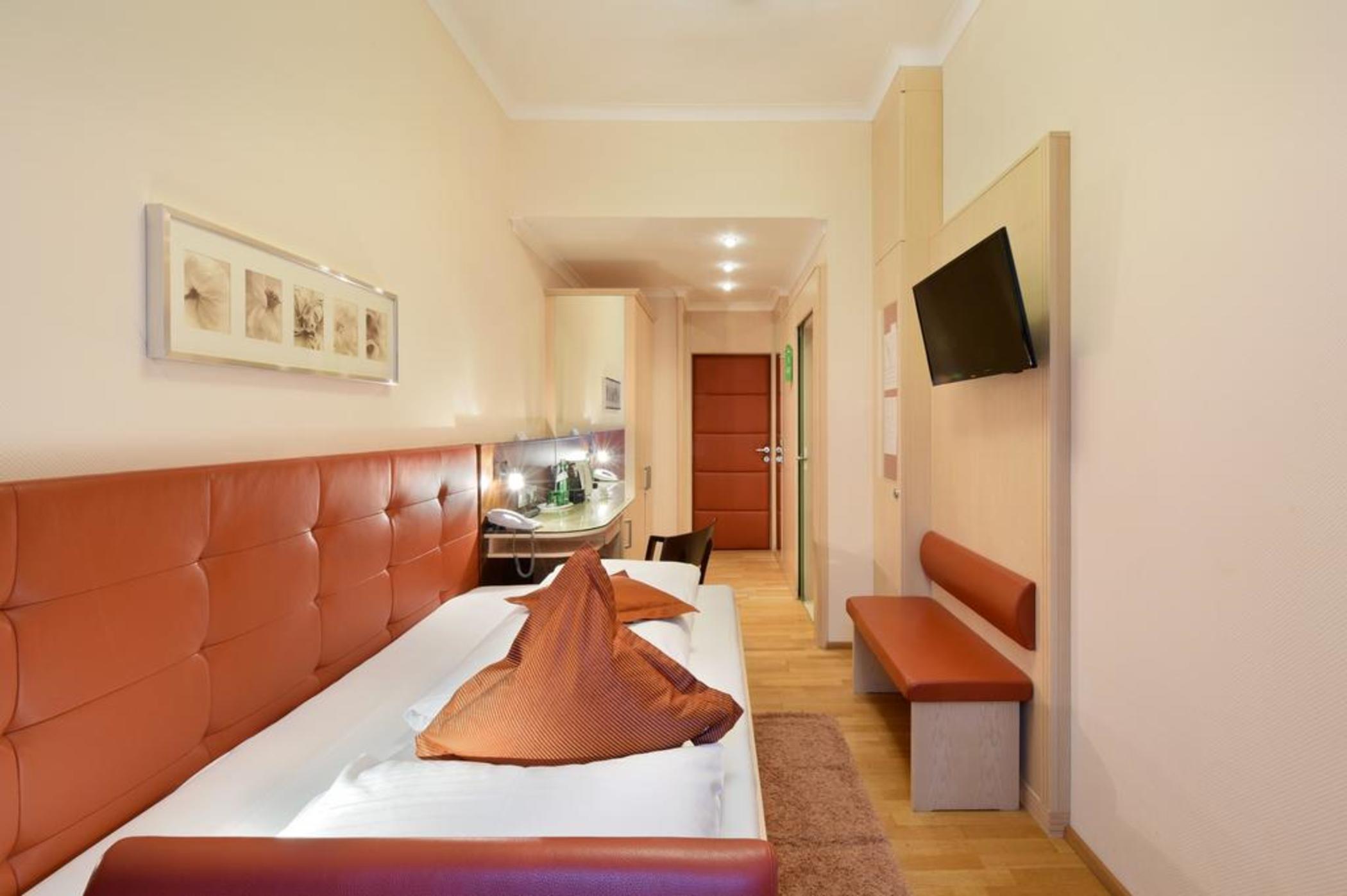 Hotel Pension Baronesse Vienna Exterior photo