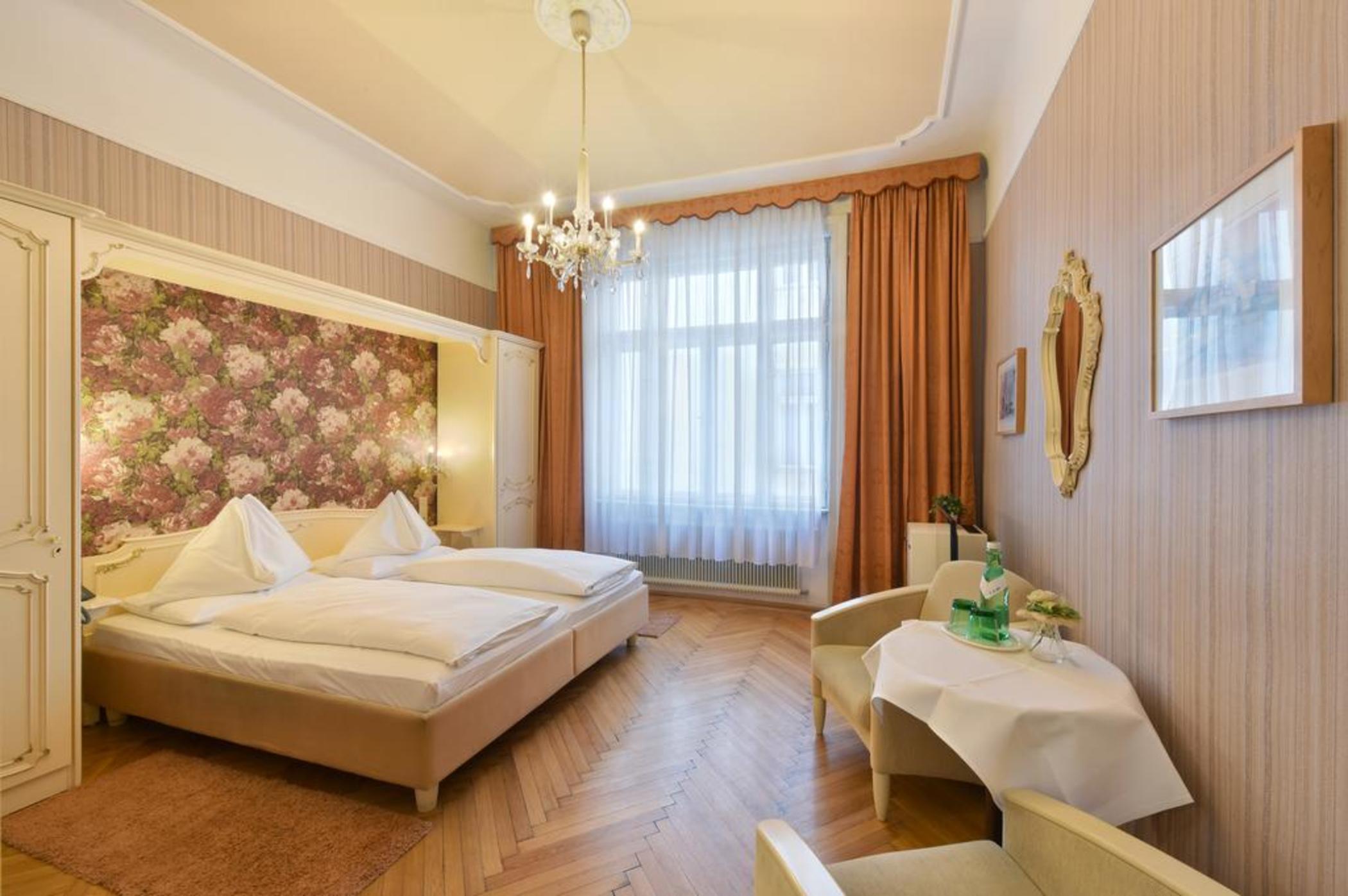 Hotel Pension Baronesse Vienna Exterior photo
