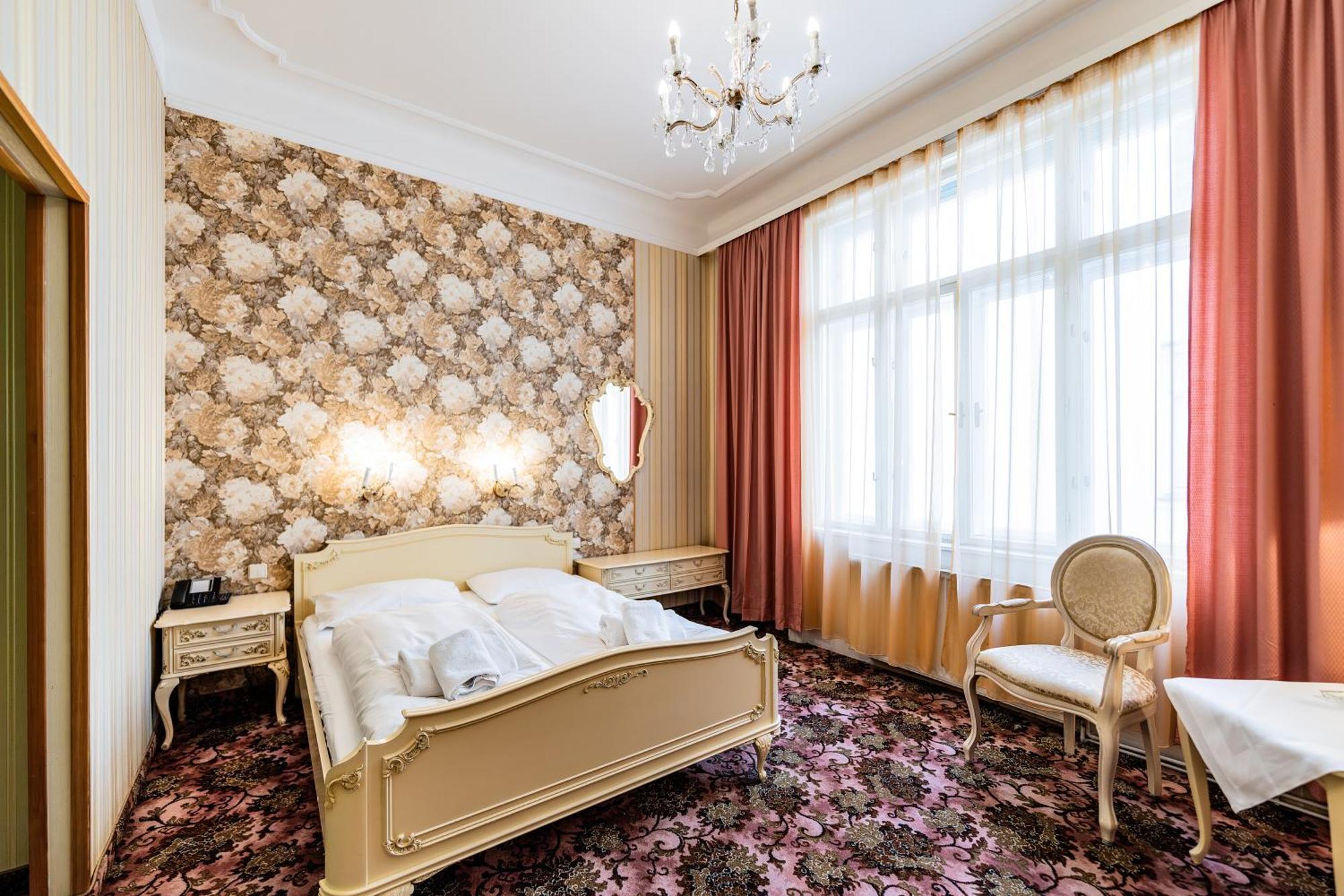 Hotel Pension Baronesse Vienna Exterior photo